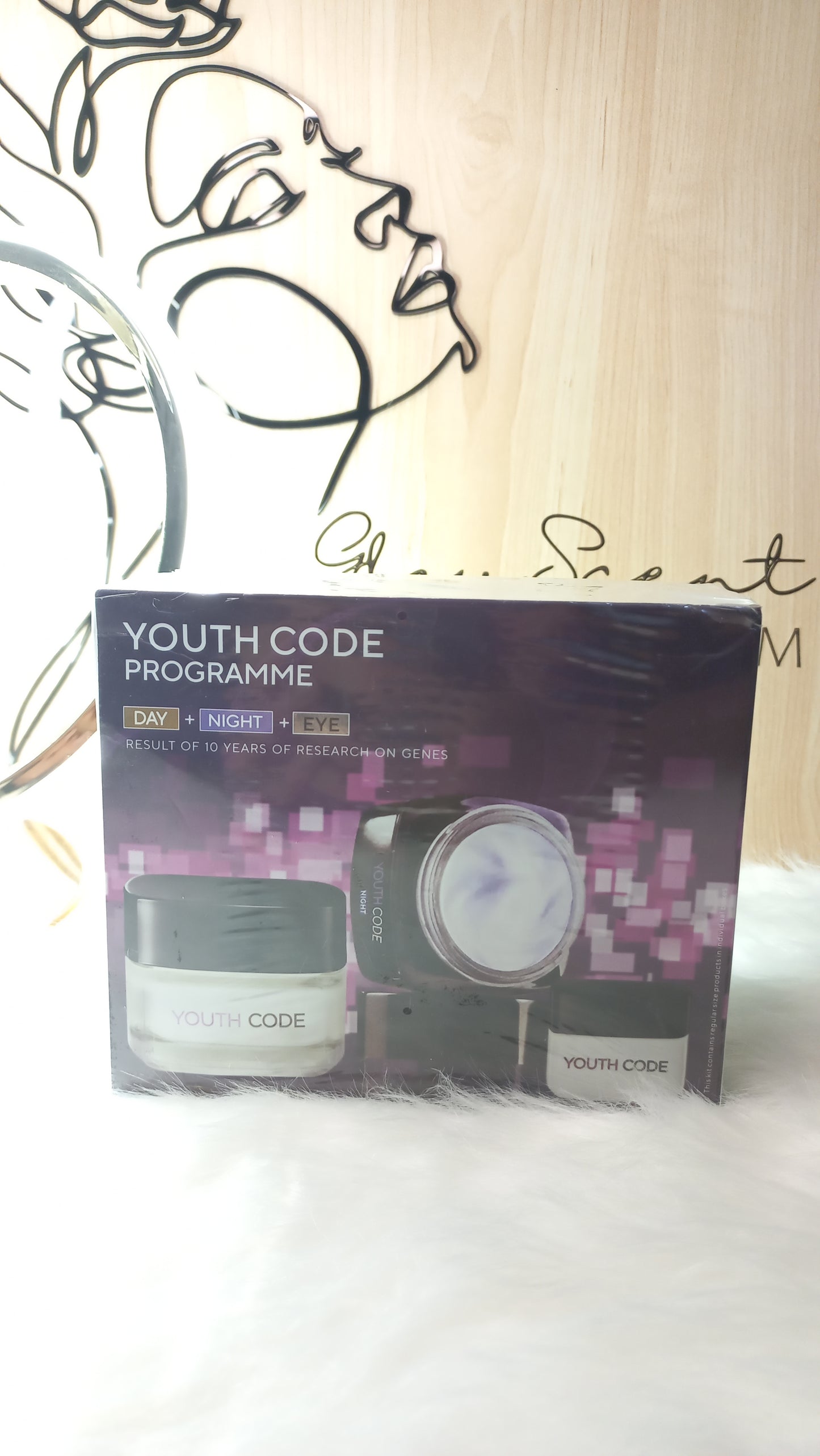 Set L'oreal Youth Code Programme (For Tired-Looking, Normal Skin): Night Cream 50ml + Day Cream 50ml + Eye Cream 15 ml