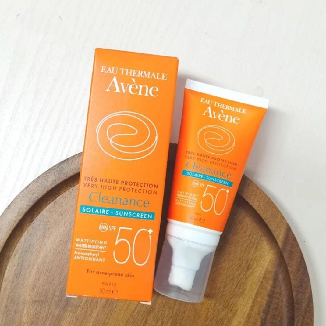 Avene Eau Thermal Ultra Light Fluid SPF50+ Sunscreen High Protection Refreshing Face Sun Care For Oil Acne Skin 50ml